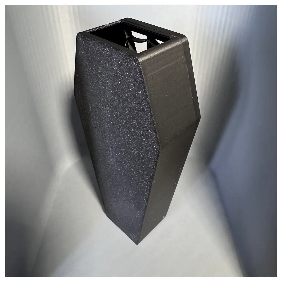 Gothic Spiderweb Moon Vase Decorative Hanging Ornament Gothic Style Spiderweb Decoration Scene Display