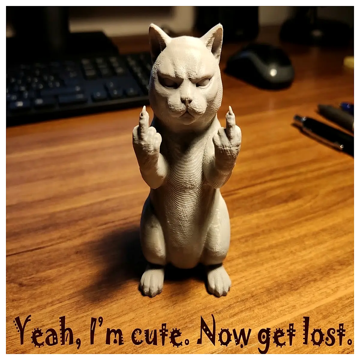 Adorable Smelly Cat Statue Desk Decoration Pet Toy Creative Gift Cat Figurine Collectible Ornament