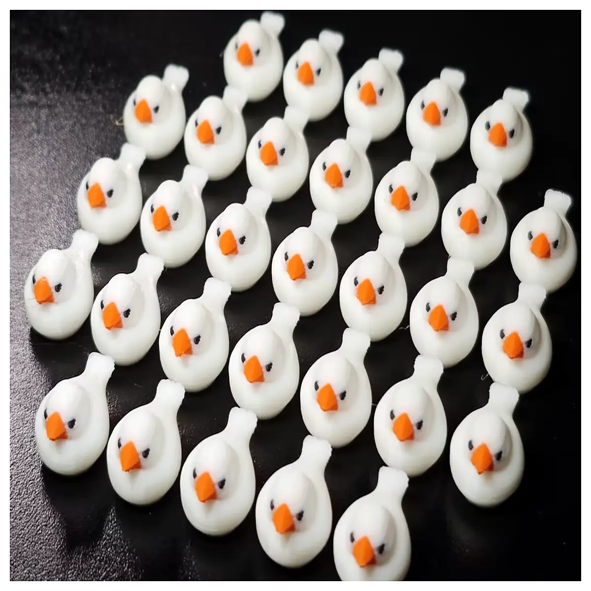 Adorable Mini Budgie Strawberry Daifuku Small Bird Toy Pet Decoration Budgie Realistic Bird Desktop Ornament Cute Pet