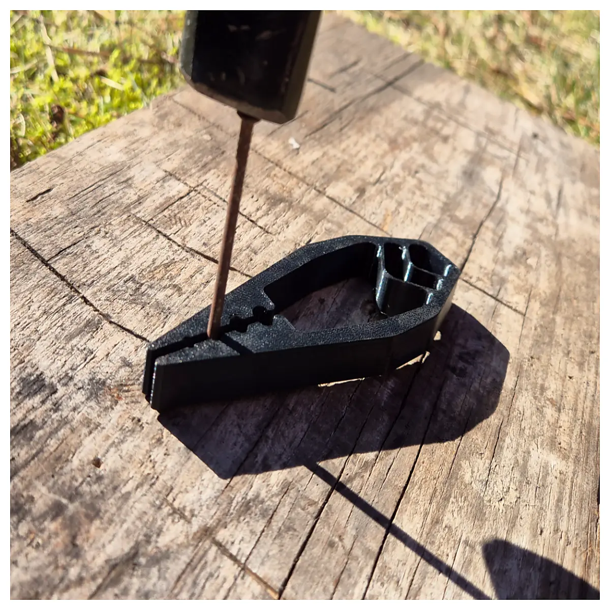 nail holder tool for carpentry safety hands nail grip