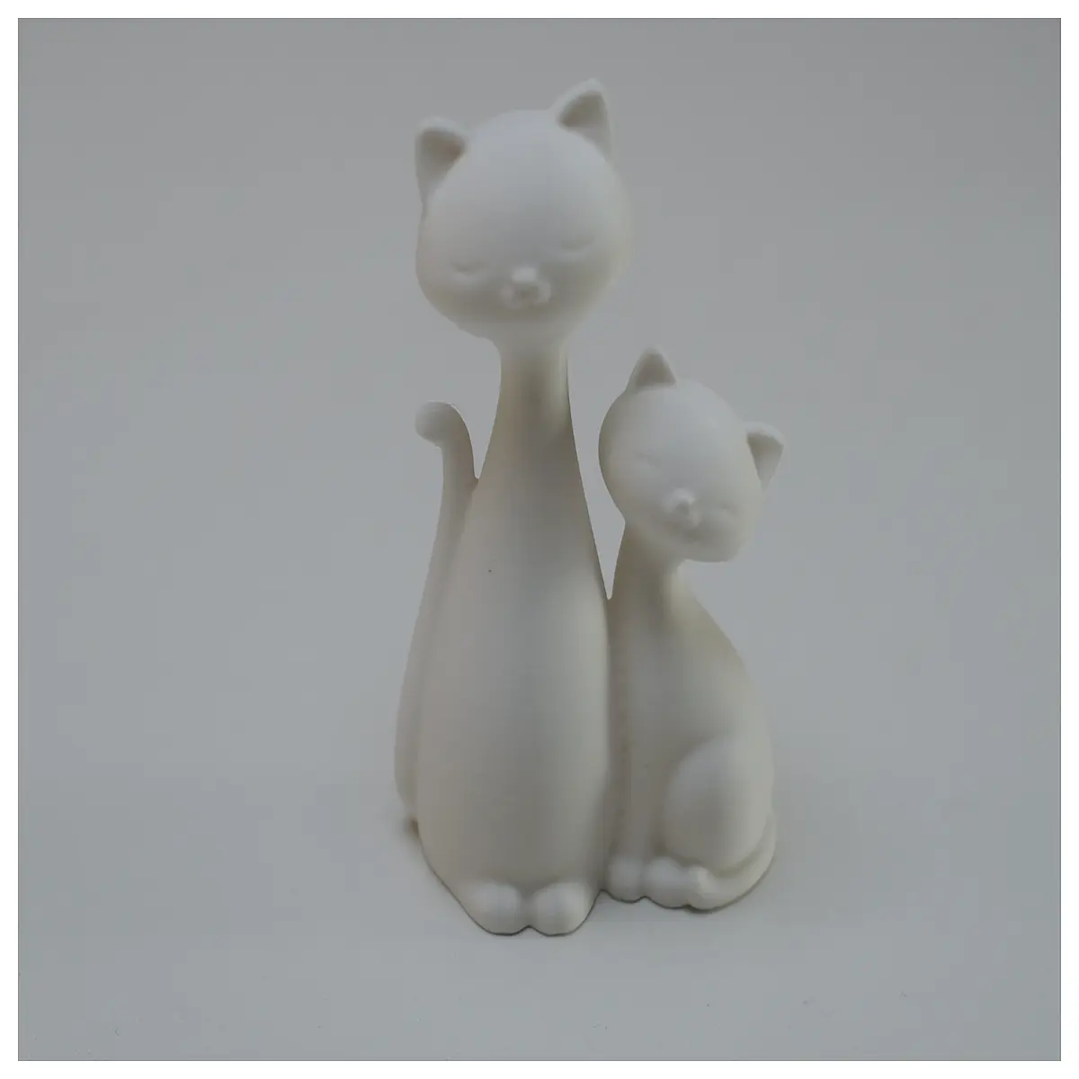 Cat Figurine Cute Small Cat Decoration Desk Ornament Living Room Bedroom Decor Pet Figurine Cat Gift
