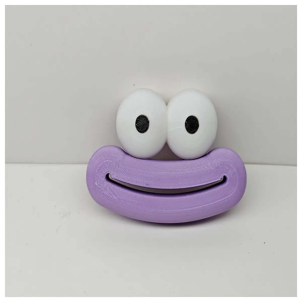 Toothpaste Squeezer Pump Large Mouth Smiley Face Design Toothpaste Applicator Tool Optimize Toothpaste Usage