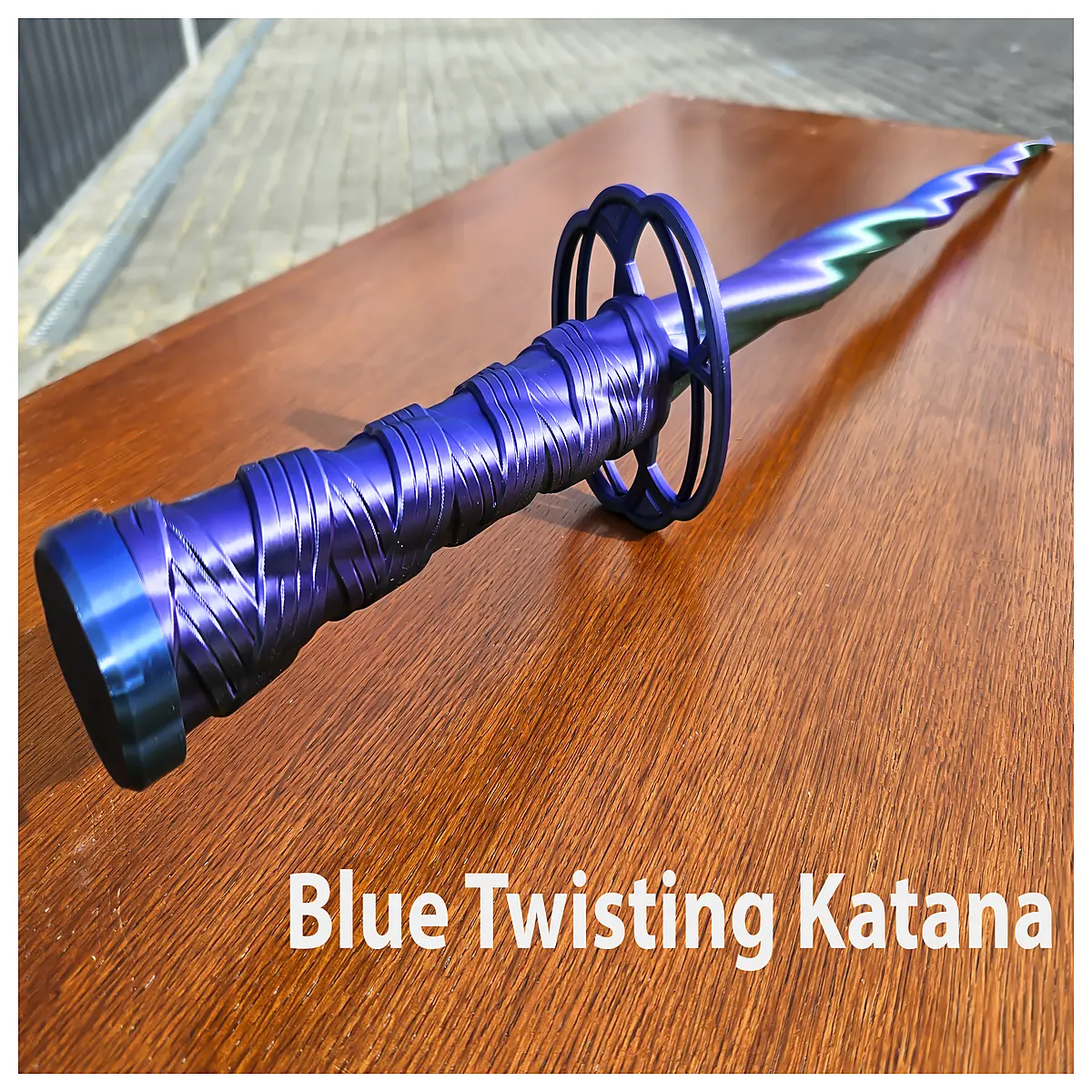 Blue Spiral Samurai Sword Sharp Blade Polished Handle Comfortable Sword Training Weapon Practice Sword Accessories Kit