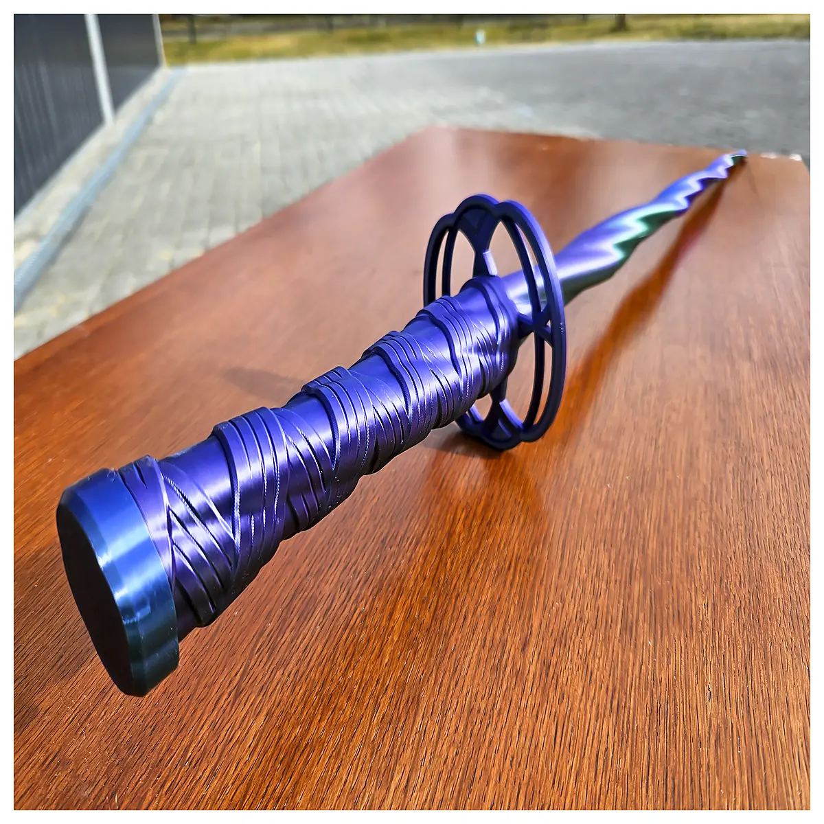 Blue Spiral Samurai Sword Sharp Blade Polished Handle Comfortable Sword Training Weapon Practice Sword Accessories Kit