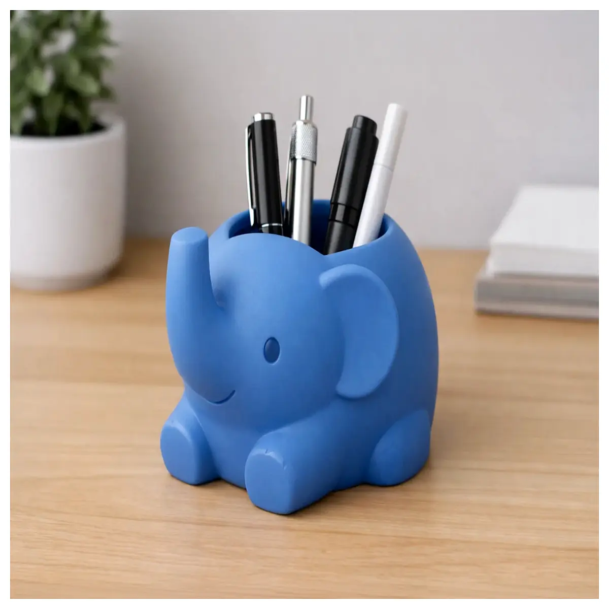 Cute Little Elephant Pencil Holder Desk Organizer Creative Decoration Office Learning Supplies Book Display Desk Ornament
