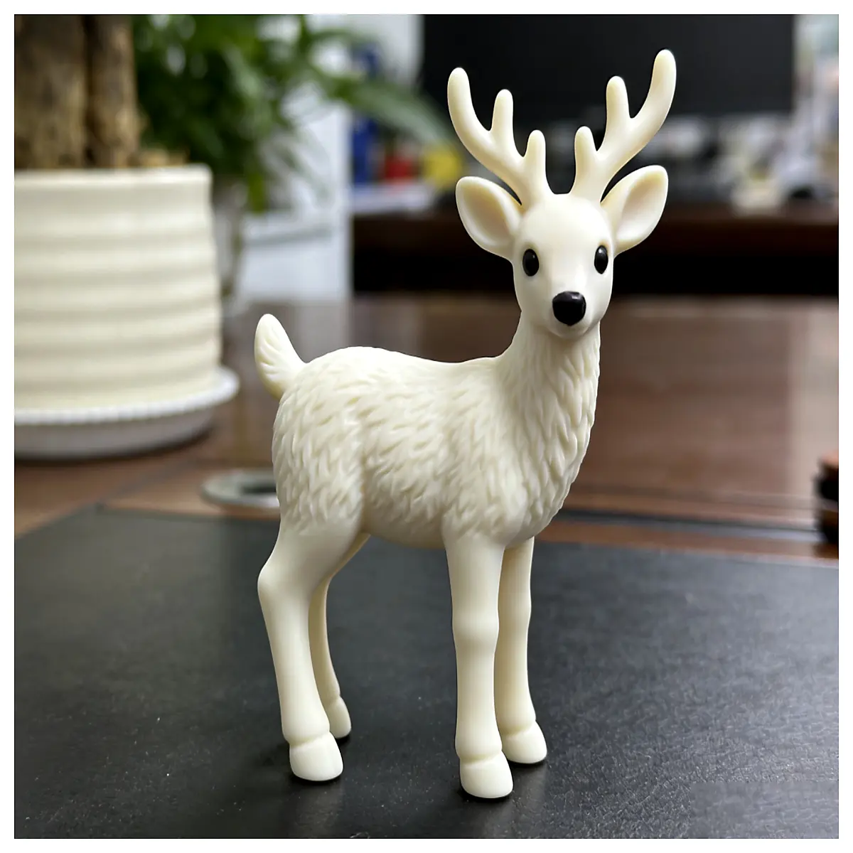 Multi ed Deer Decoration Festive Decor Christmas Ornament Party Supplies Deer Horn Toy Cute Animal Figurine