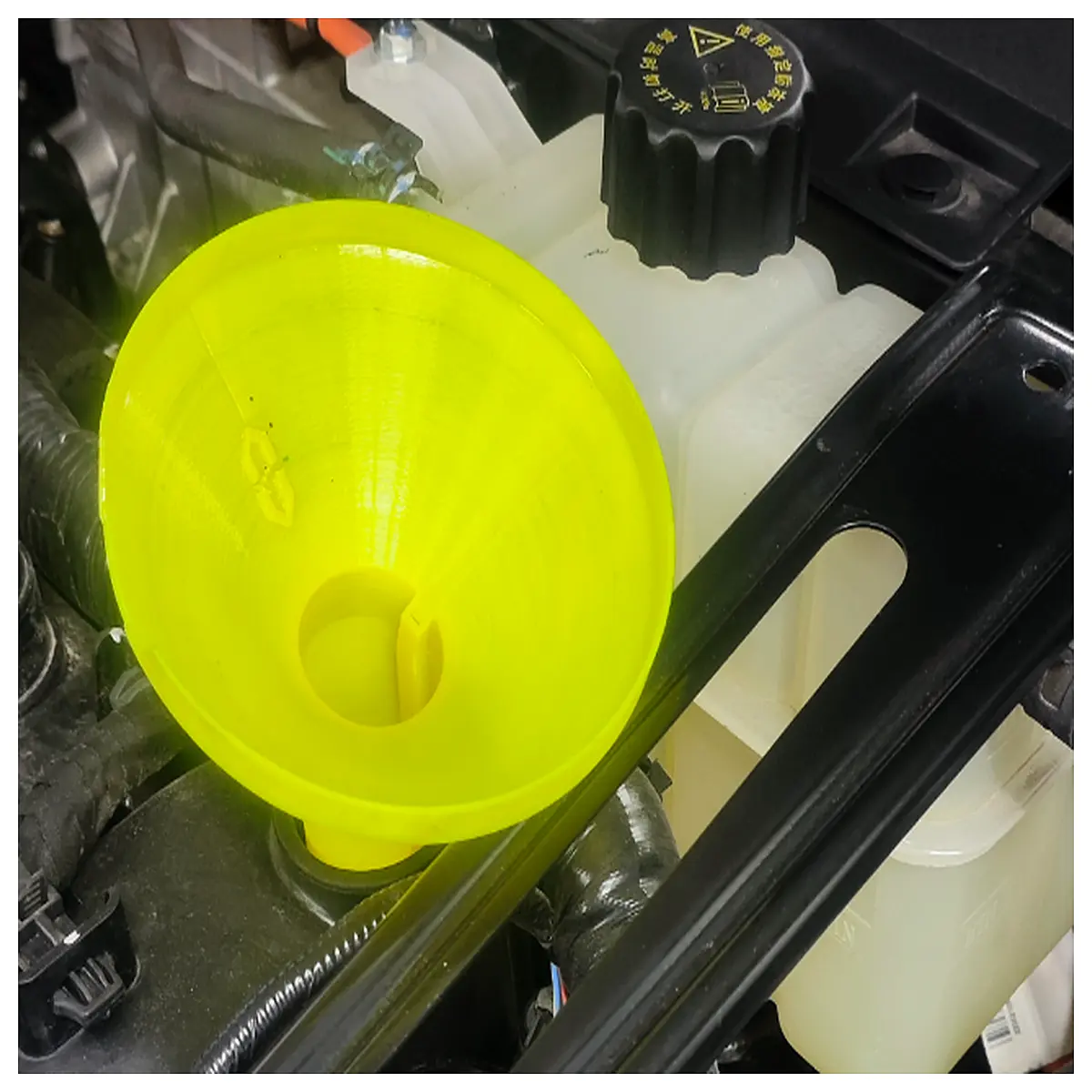 aito m5 m9 oil funnel universal stable pourer anti sway 30g capacity car maintenance tool