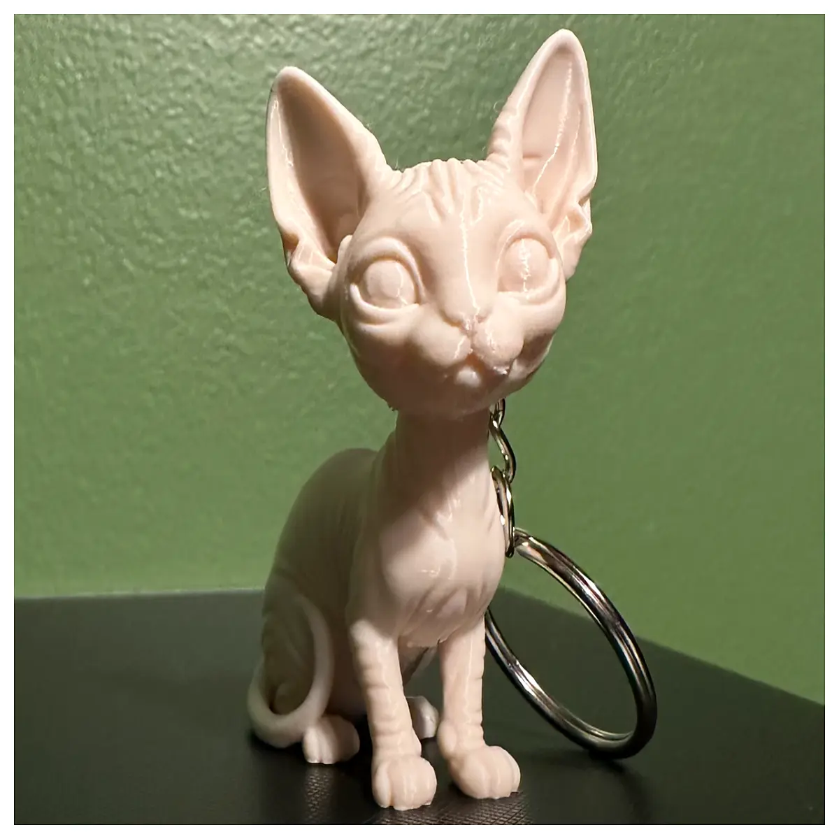 Mini Sphynx Cat Figurine Keychain Cat Memorial Cute Small Decoration Pet Gift Collectible Charm