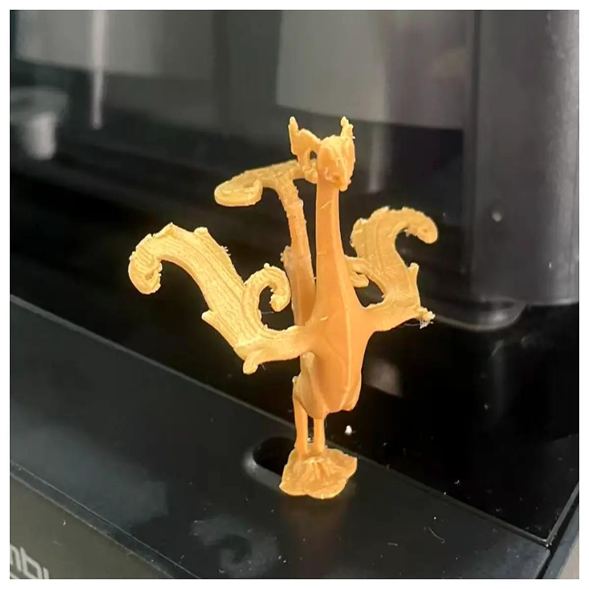 Han Dynasty Phoenix Golden Bronze Top Ornament Screen Painting Accessory Scale Model Antique Decoration