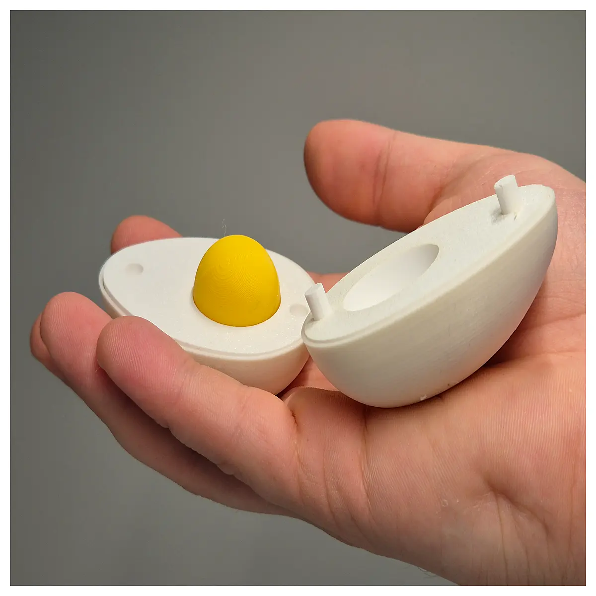 plastic egg carton storage container with snap lid for fridge organization and fresh food preservation