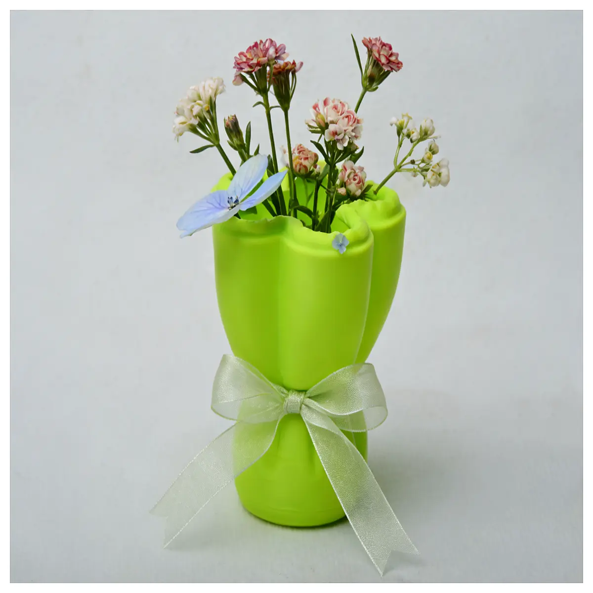 glass vase with flower arrangement effect realistic bouquet holder decorative centerpiece for home artificial flower