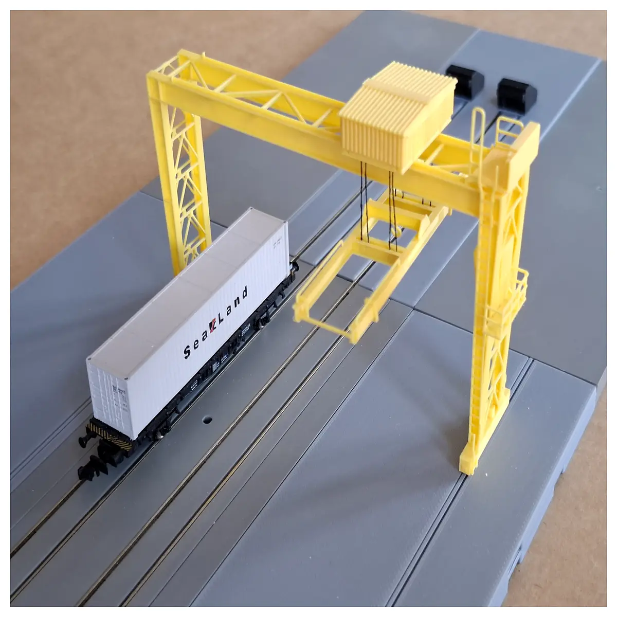 industrial container crane for logistics hub duty ship to shore cargo handling equipment port machinery rental services
