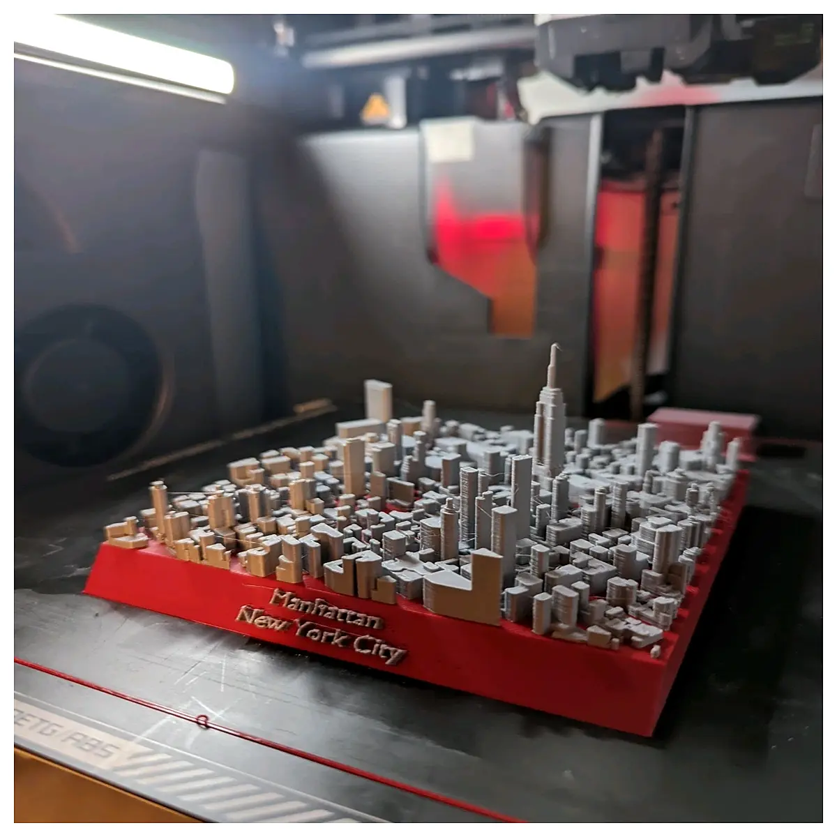 nyc skyline desk decor statue new york city souvenir gifts for friends home office ornament
