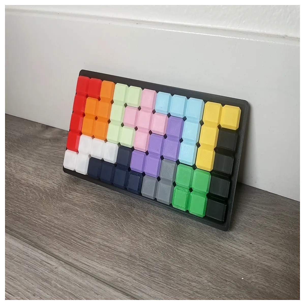 kanoodle brain teaser puzzle game for adults kids spatial reasoning travel toy gift