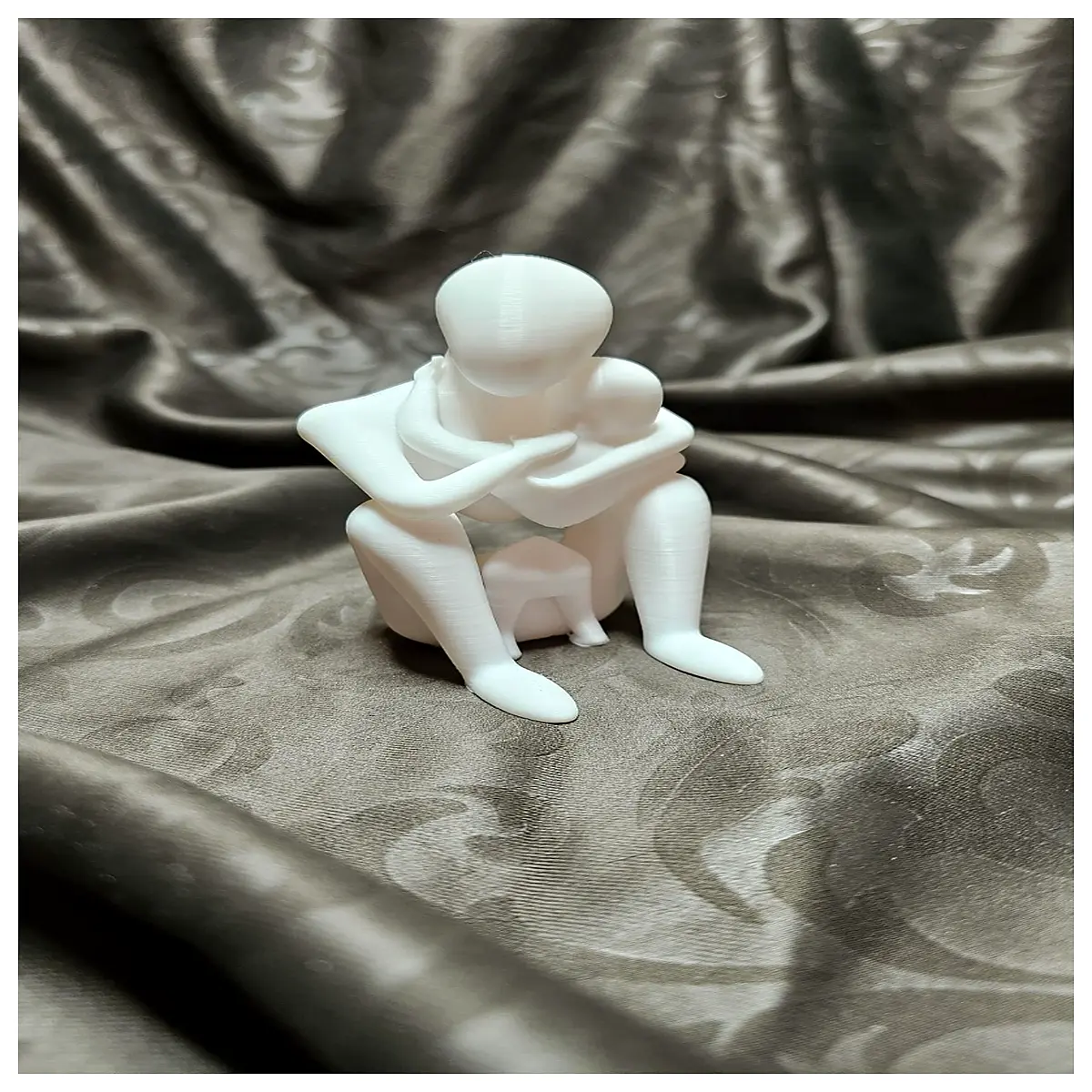 mother s day sculpture gift gentle hug resin statue for mom heartfelt tribute
