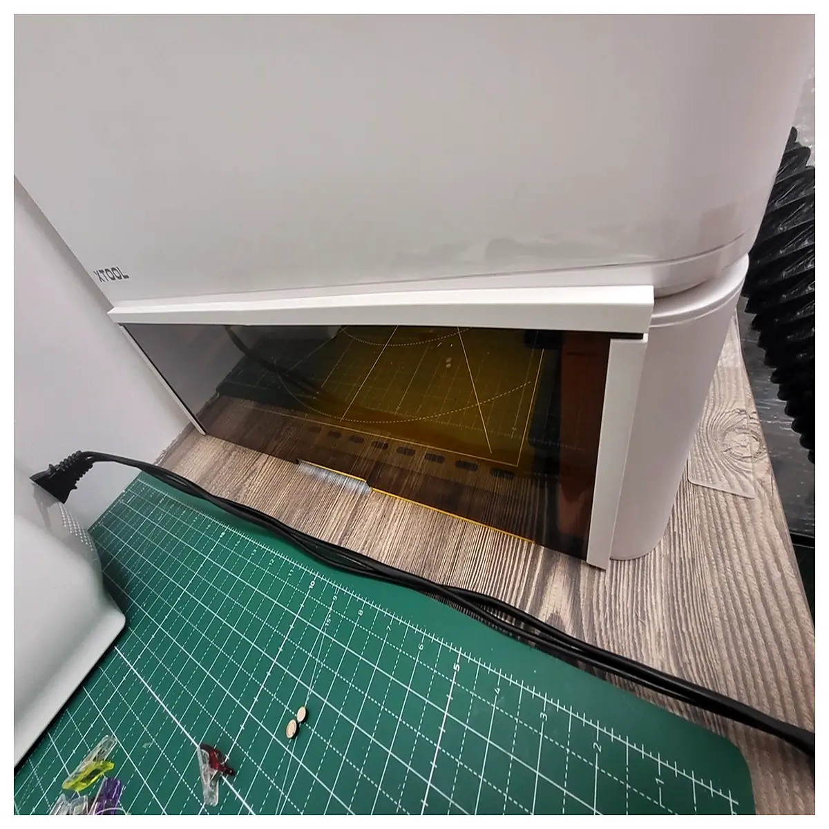 xtool m1 glass riser platform for enhanced visibility and sealed protection upgrade