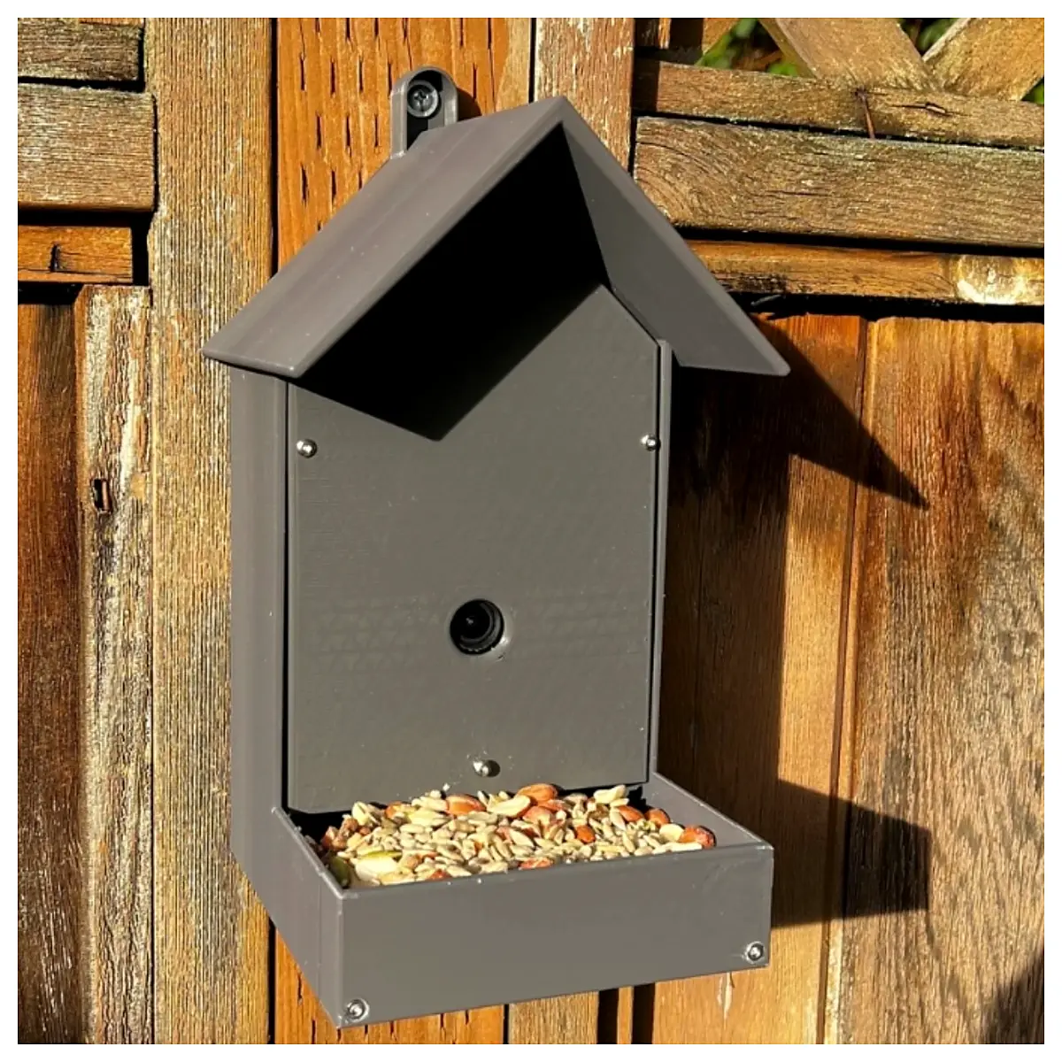 wyze bird feeder camera outdoor with siren wildlife monitoring system for backyard smart feeding station with motion detection and night vision