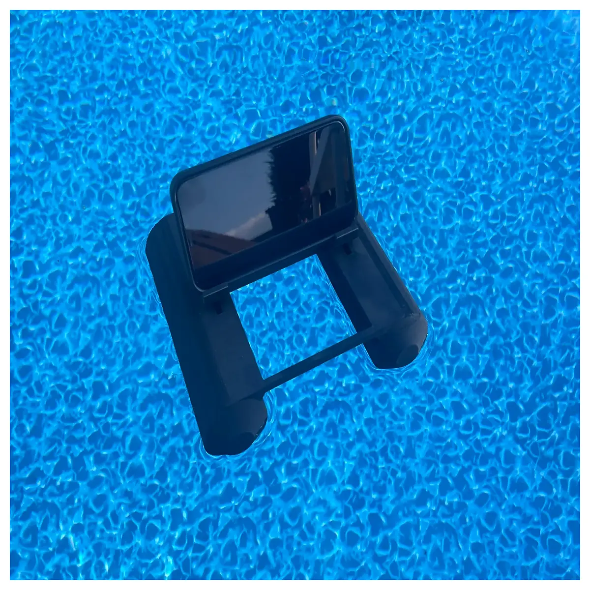 waterproof phone case for catamaran sailing trip sea adventure protection