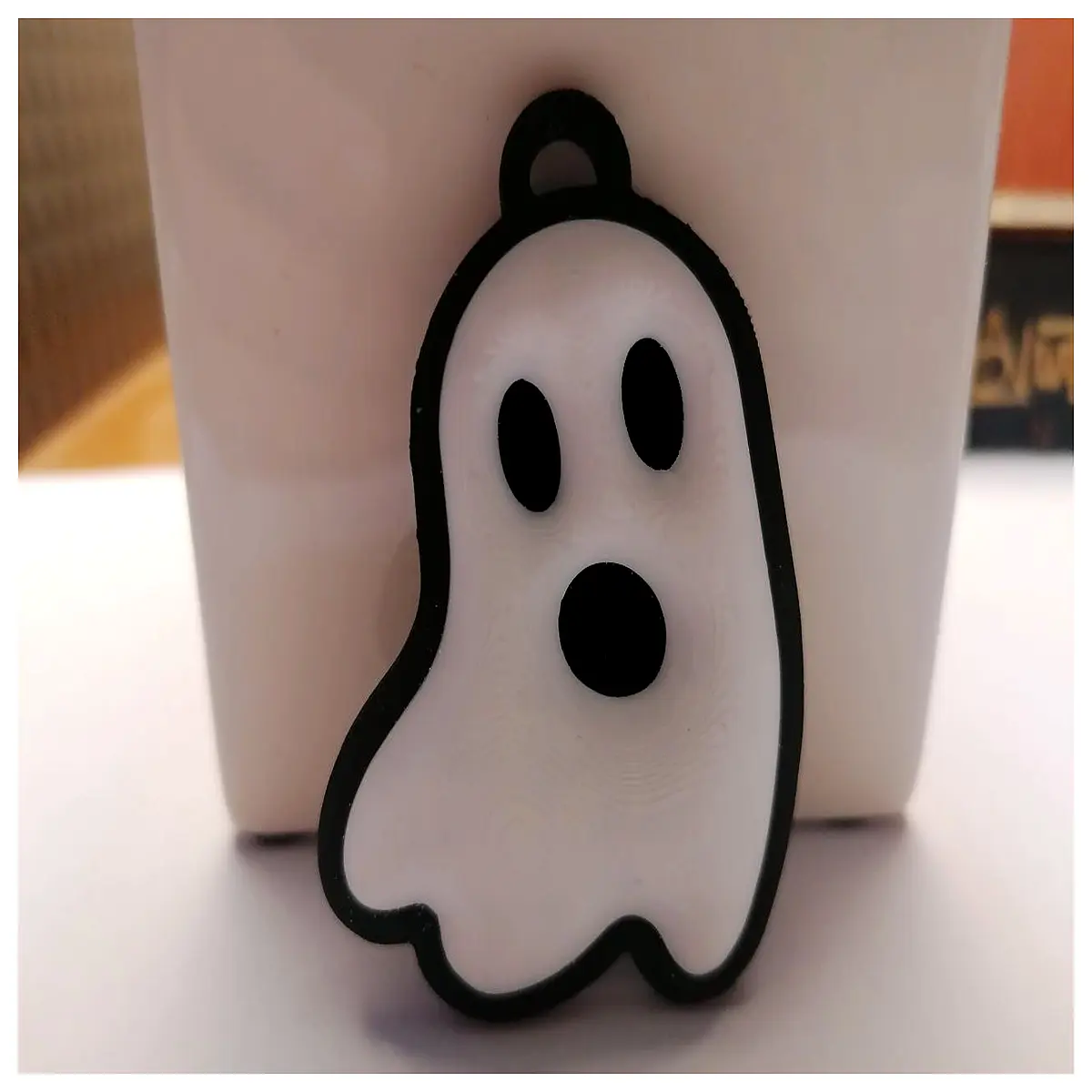cute ghost keychain for bags spooky skeleton charm horror movie prop accessory gothic punk jewelry gift