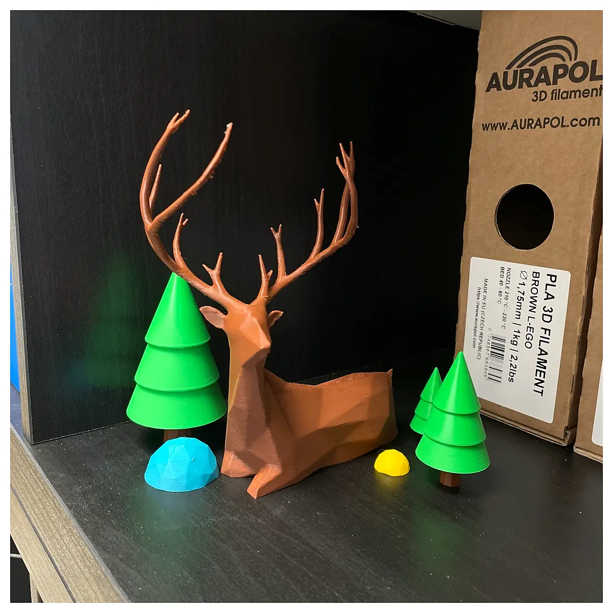 low poly deer statue home decor modern minimalist animal figurine resin sculpture living room office desk ornament