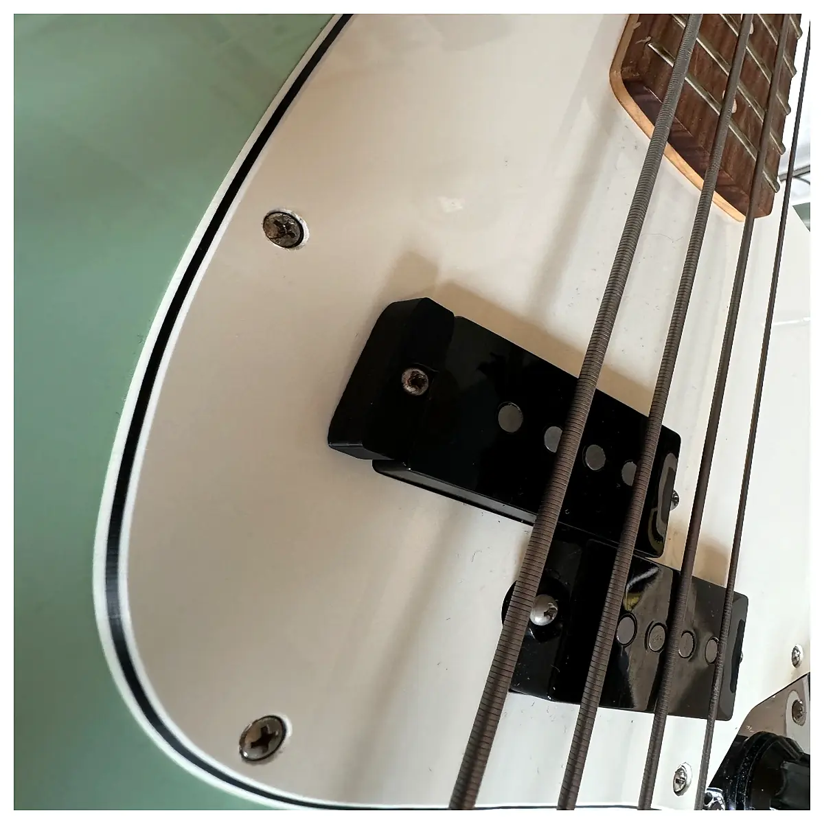 p bass thumb rest for precision playing adjustable fingerboard support pad ergonomic pick guard replacement gauge string comfort accessory