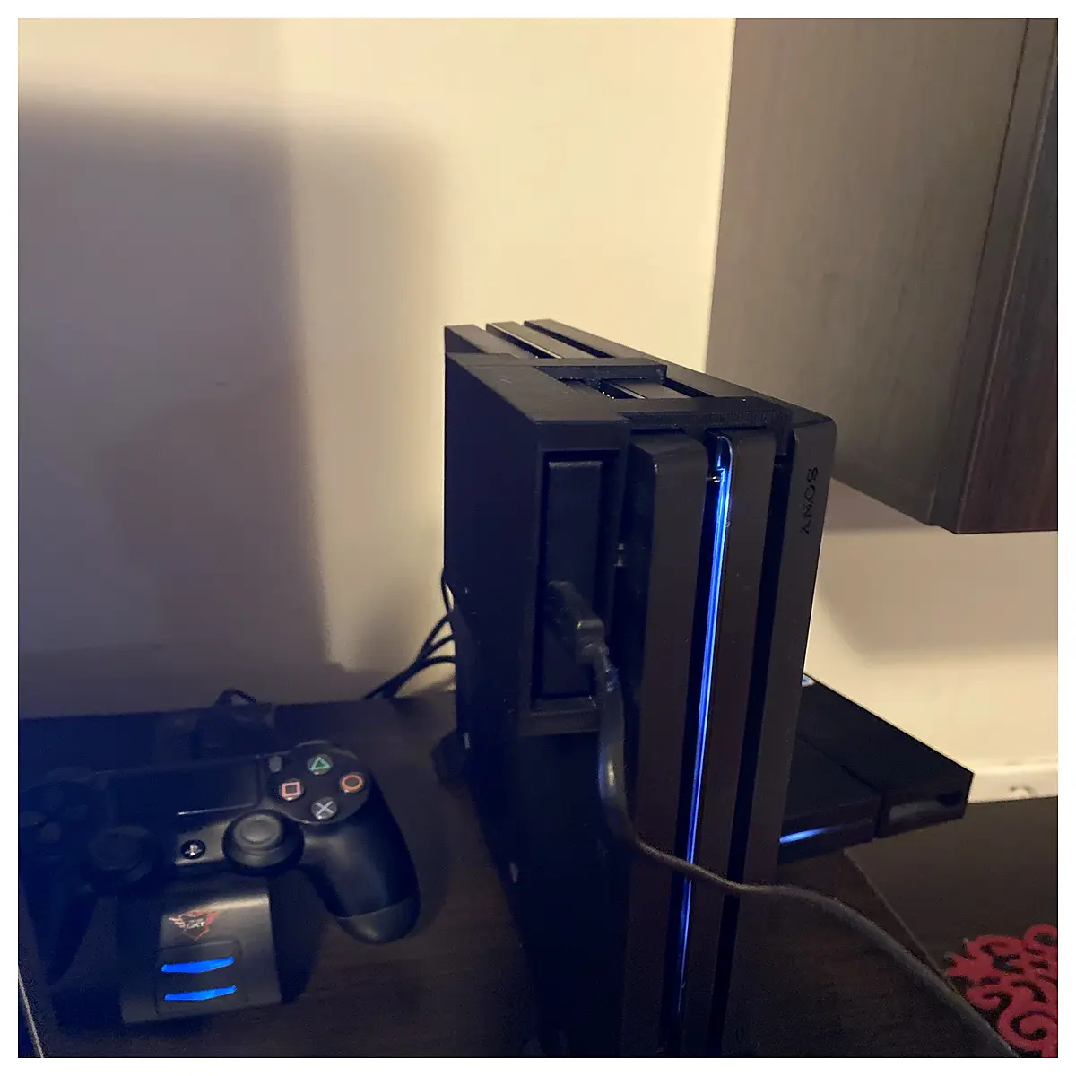 ps4 pro external hard drive vertical holder cooling dock storage shelf for slim console