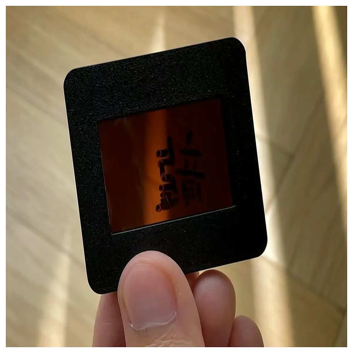 135 film strip viewer box for photo negatives and slides