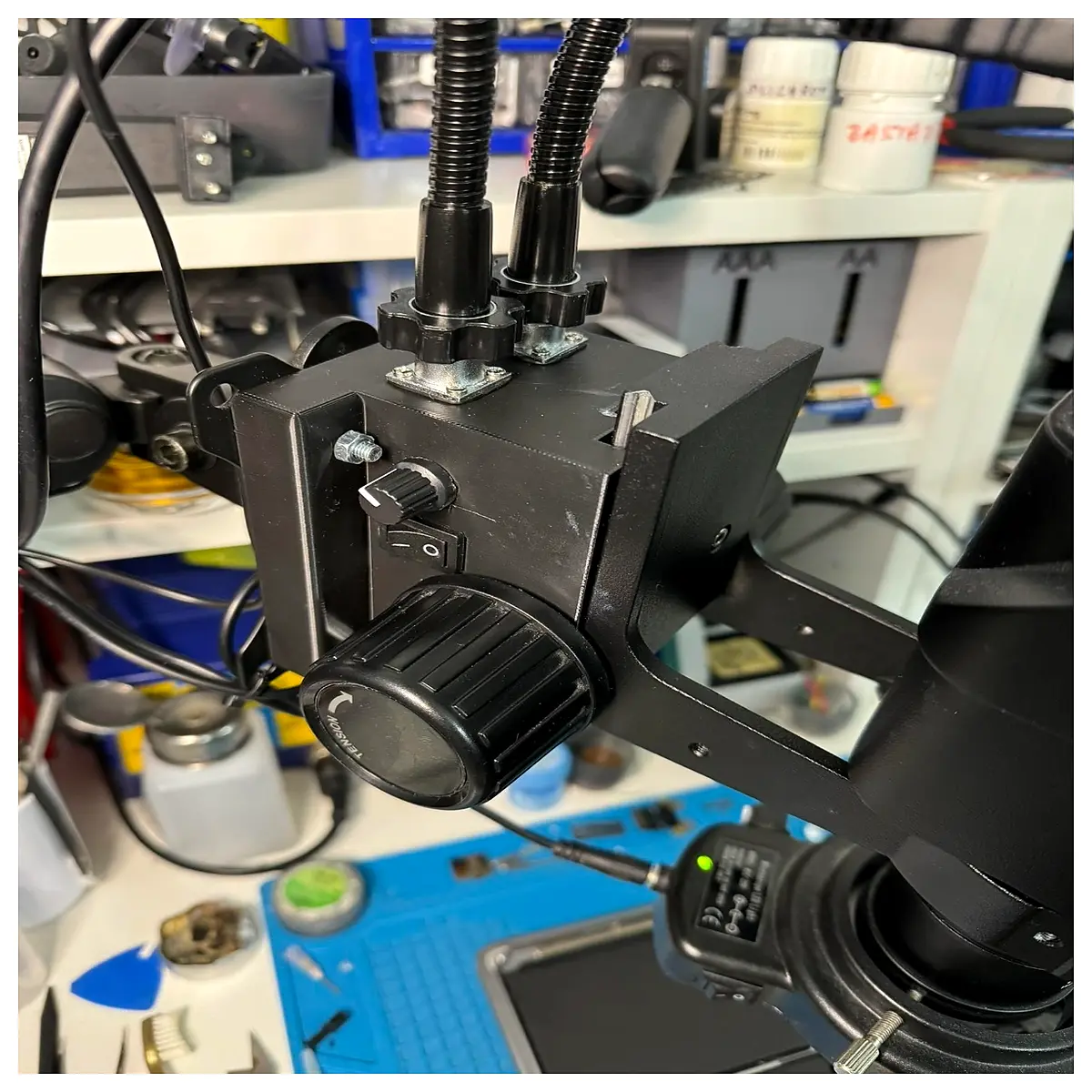 microscope with gooseneck vesa mount arm adjustable desk clamp for lab work