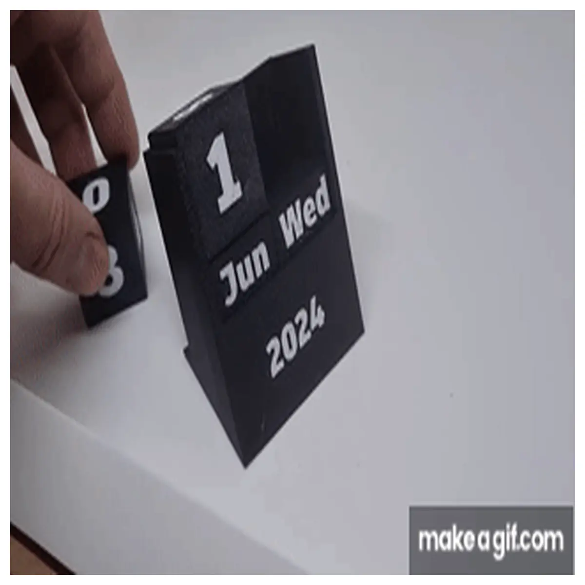 diy perpetual calendar blocks desk organizer wooden date puzzle toy for office minimalist desktop decor gift