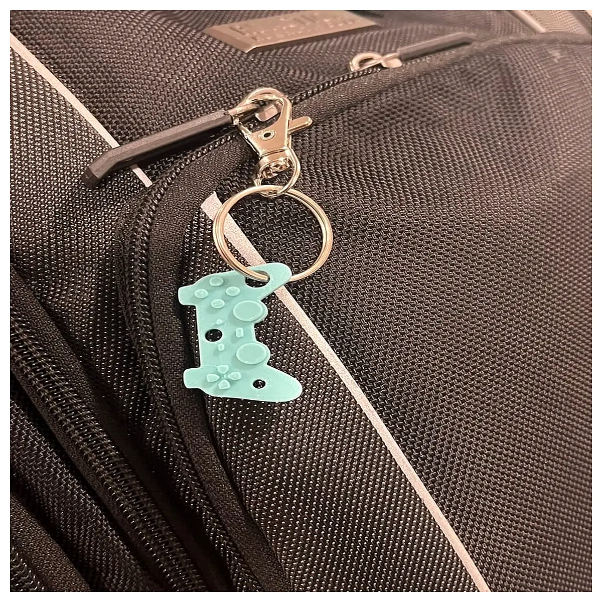 mini game controller keychain for gamers retro joystick bag charm cute gaming accessories gift