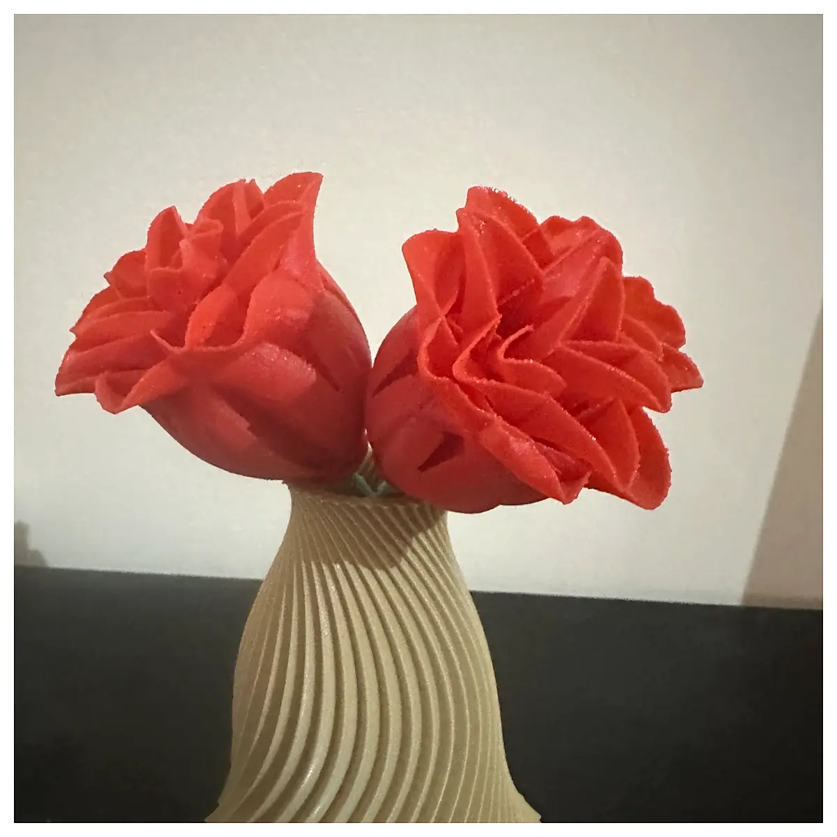 fresh red roses bouquet for valentines day anniversary gift long stem romantic flowers delivery