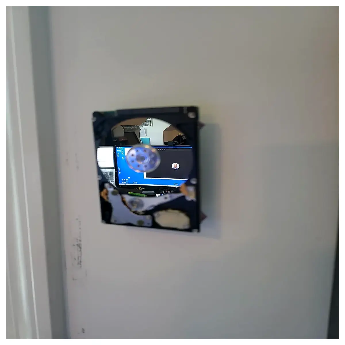 25 inch hard drive wall mount rack for server data storage organization
