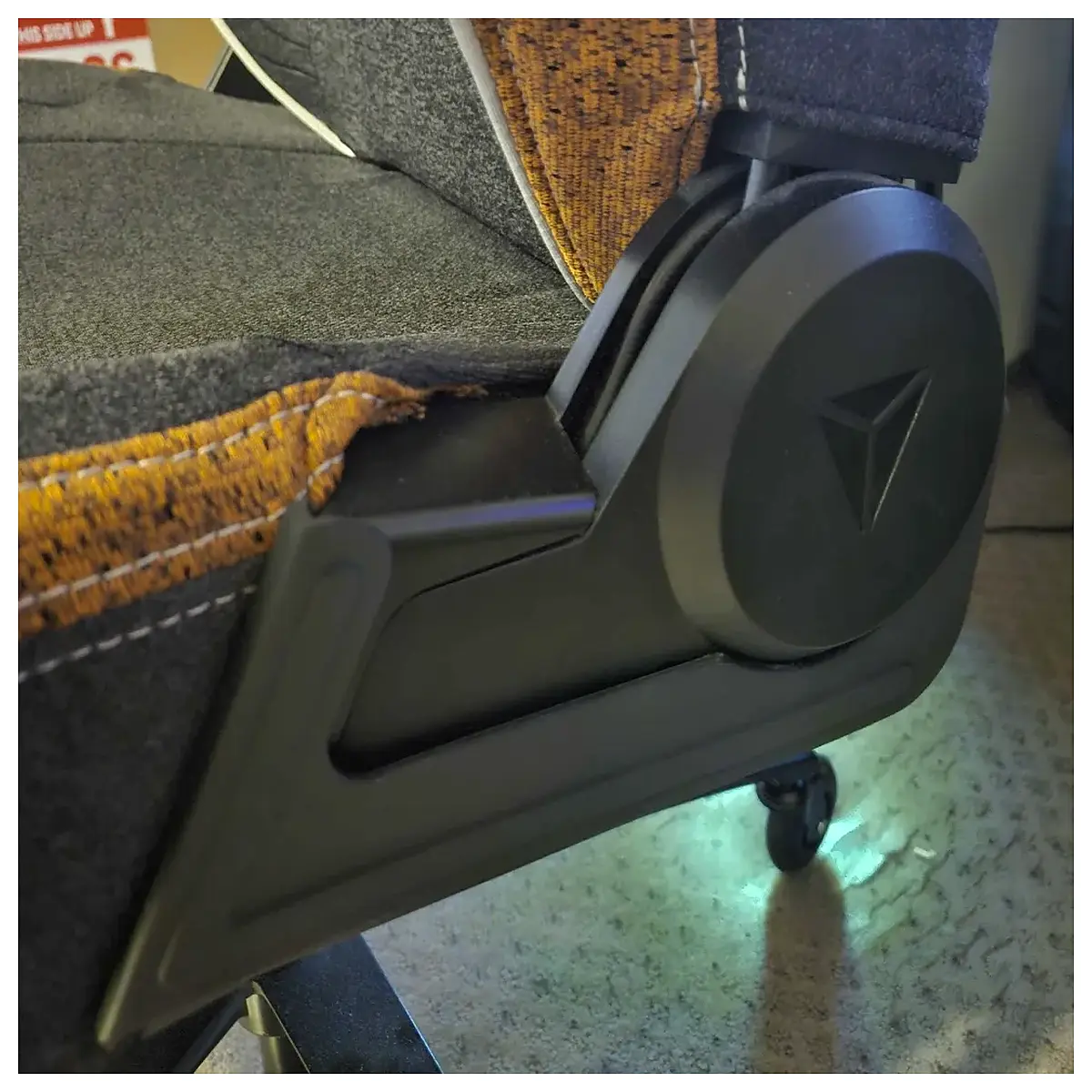 secretlab skin clip holder mount for gaming chair accessories