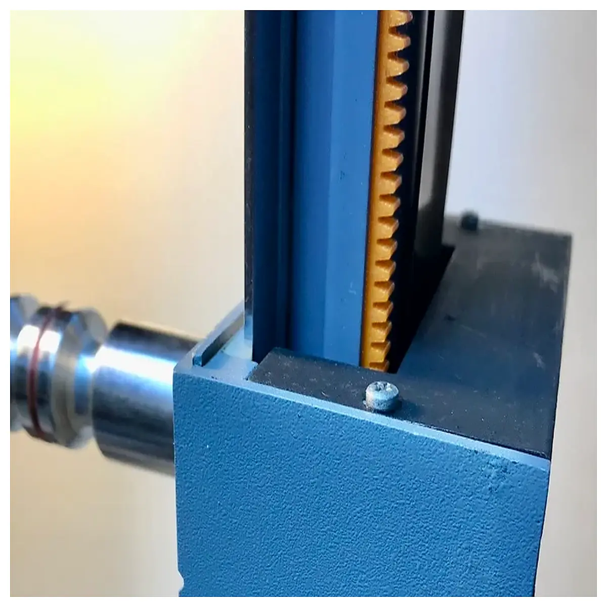 durst m601 enlarger focusing rack extension for darkroom photography lens adjustment