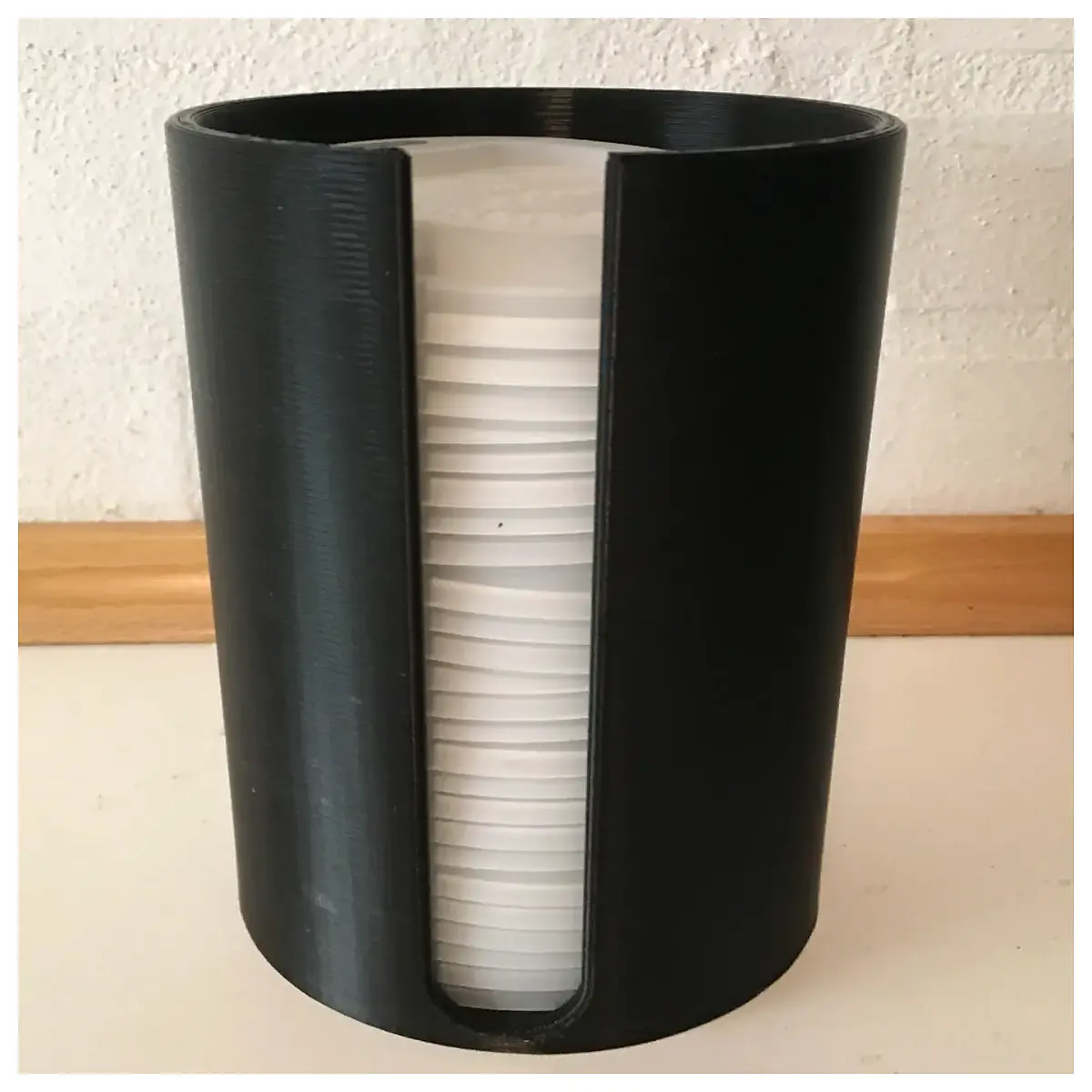 coffee cup lid holder for travel mug reusable plastic cap organizer clip barista accessory storage rack