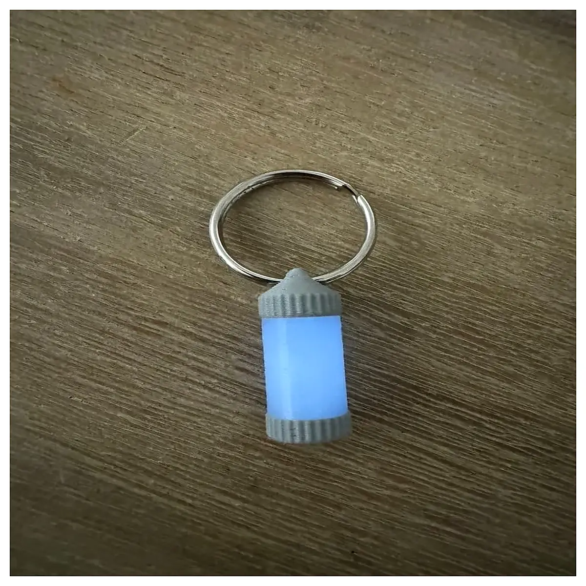glow in the dark keychain flashlights for kids party favors rave accessories night safety