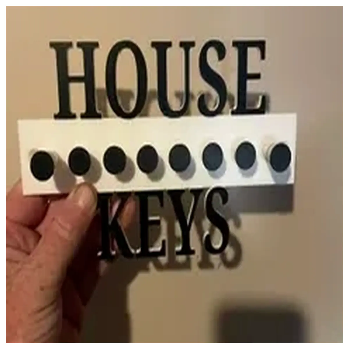 wall mounted key holder rack organizer with hooks for entryway home office keys and mail