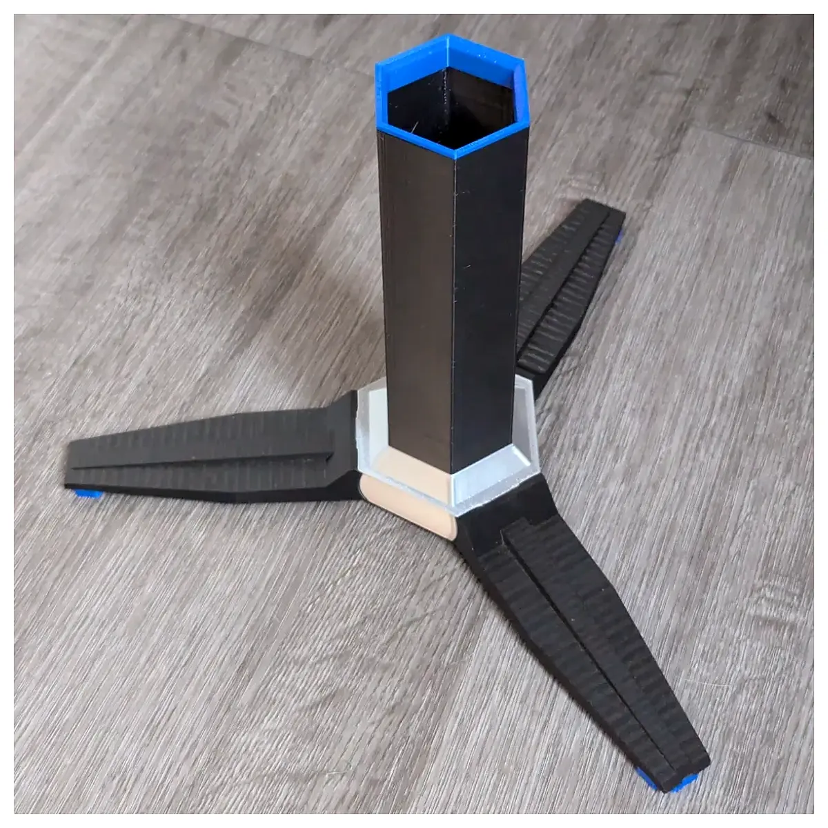 archery target holder for bullseye practice outdoor hunting gear