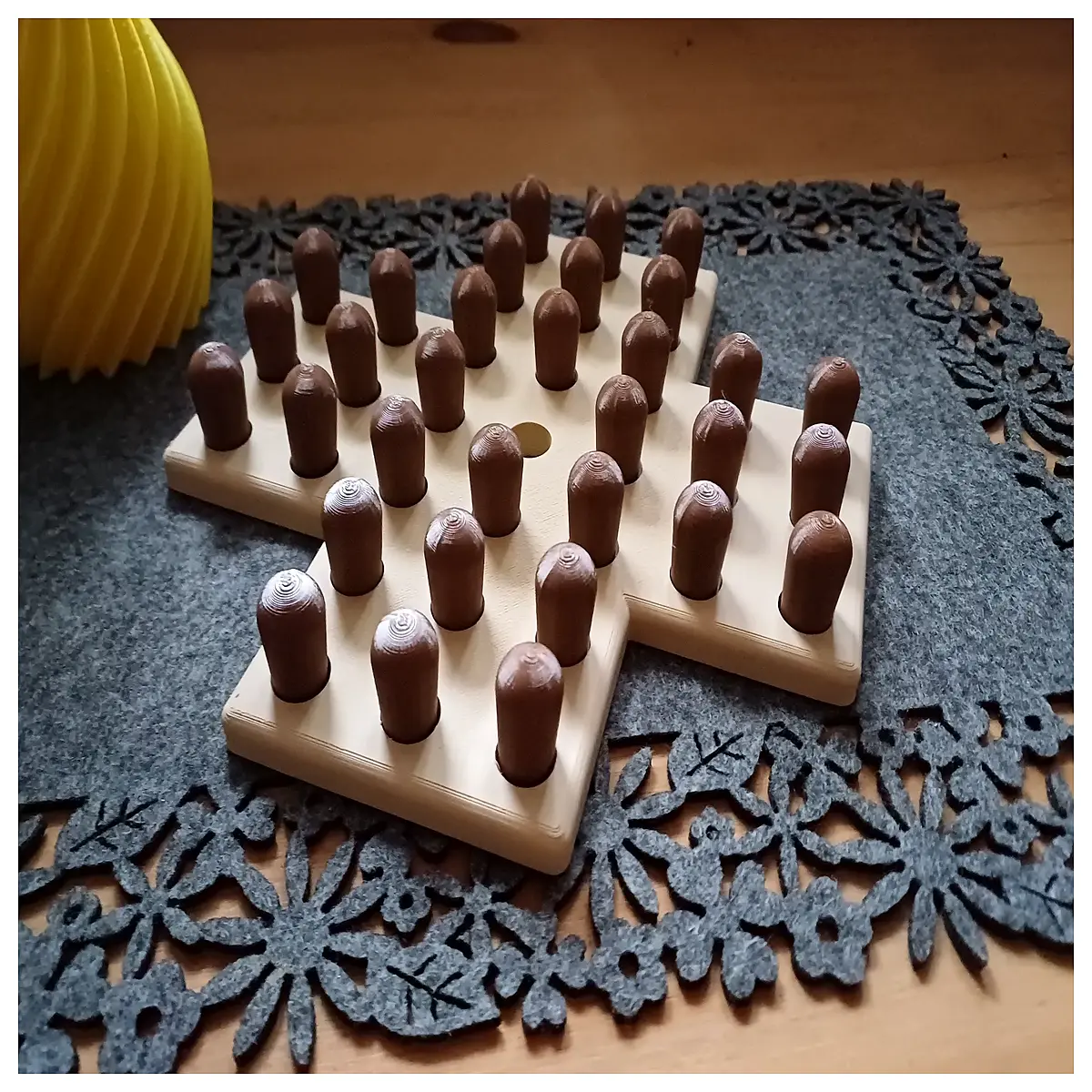 single player peg solitaire board game strategy puzzle brain teaser tabletop family fun