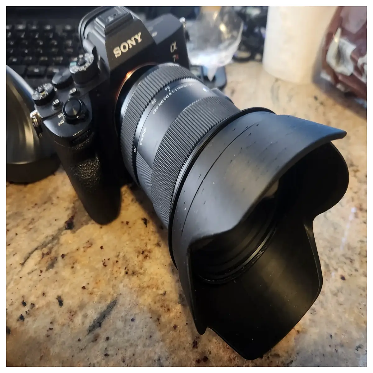 lens hood for 24 70mm f 2 8 lens replacement hb 31 82mm screw on petal flare filter cap