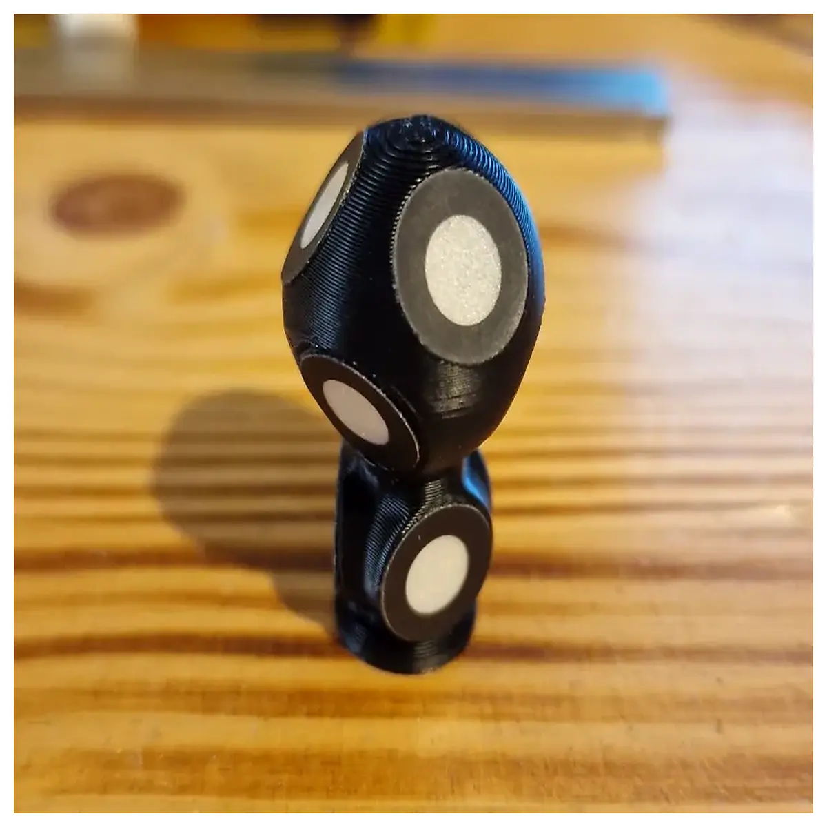 scanning reference sphere calibration tool for photogrammetry metrology
