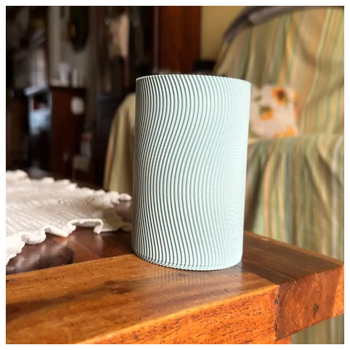 modern wavy ceramic planter pot for succulents indoor home decor
