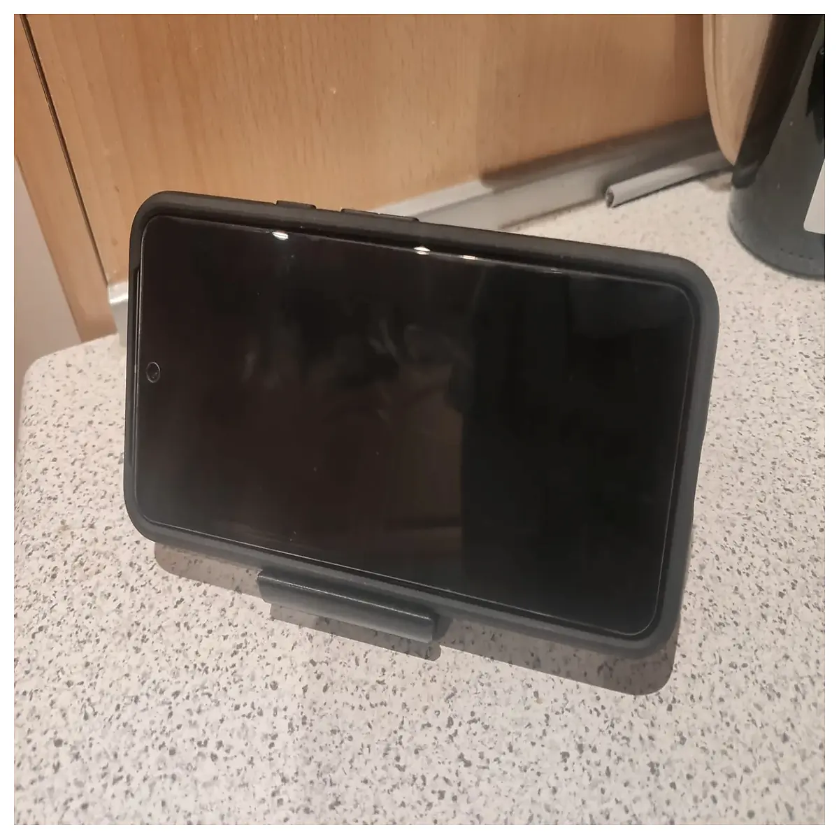 adjustable phone holder 45 degree angle for desk tablet support ergonomic viewing grip
