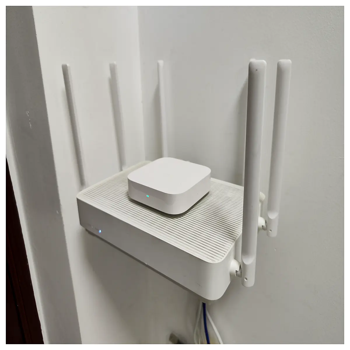 router wifi holder wall mount bracket organizer cable management for home office networking equipment