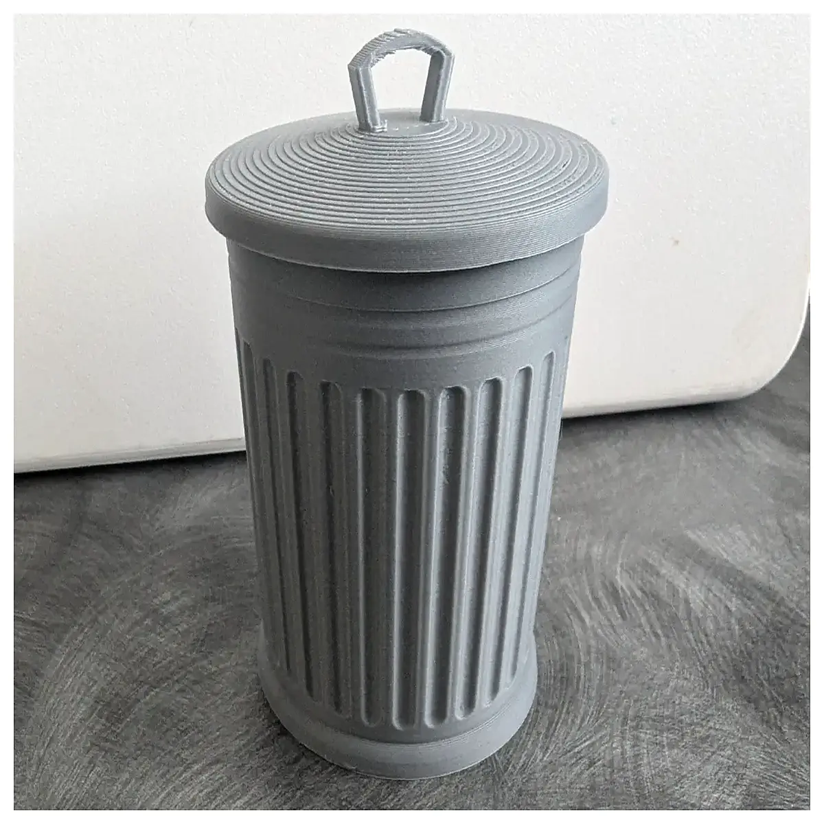 mini trash can with removable lid for desk bathroom small waste bin