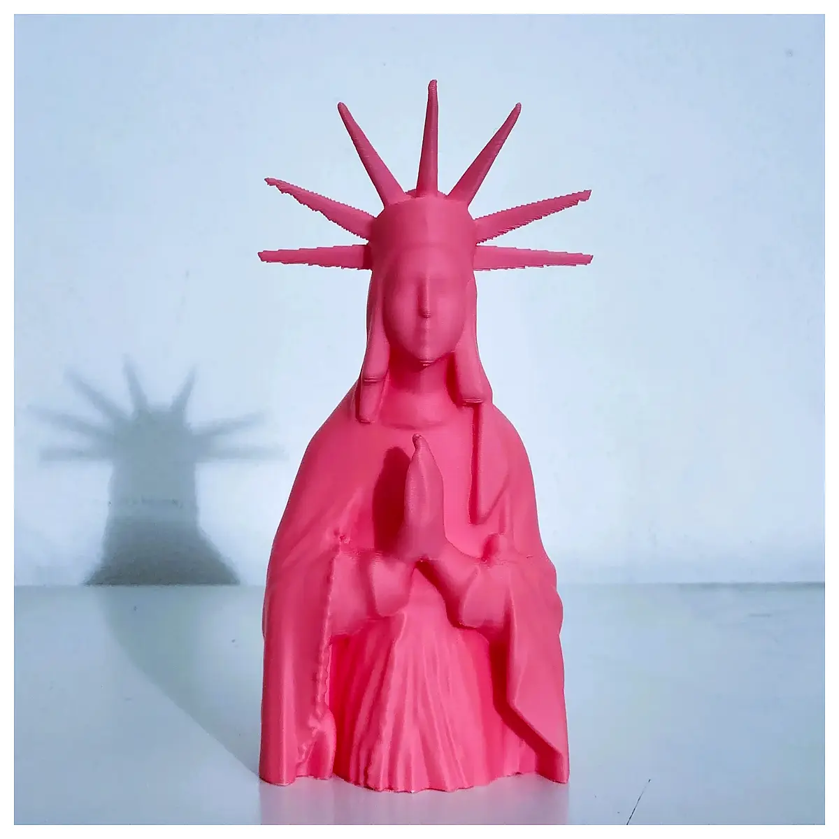 liberty statue of freedom new york gift souvenir decorative home office desk figurine bronze gold finish