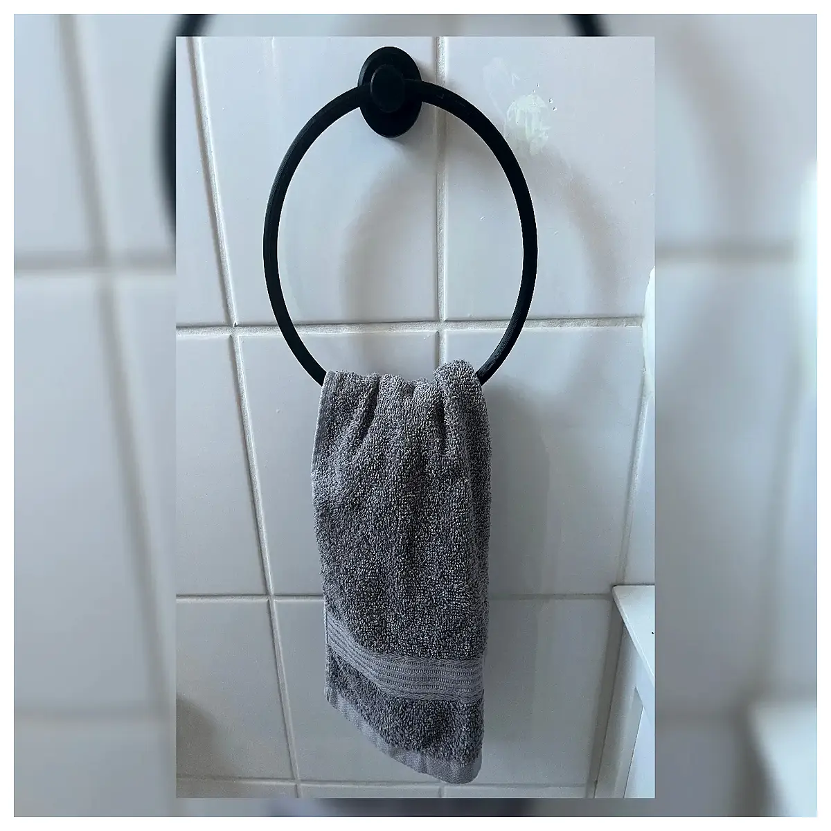 modern round towel rack wall mounted bathroom accessories gold matte black stylish ring holder for hotel home decor