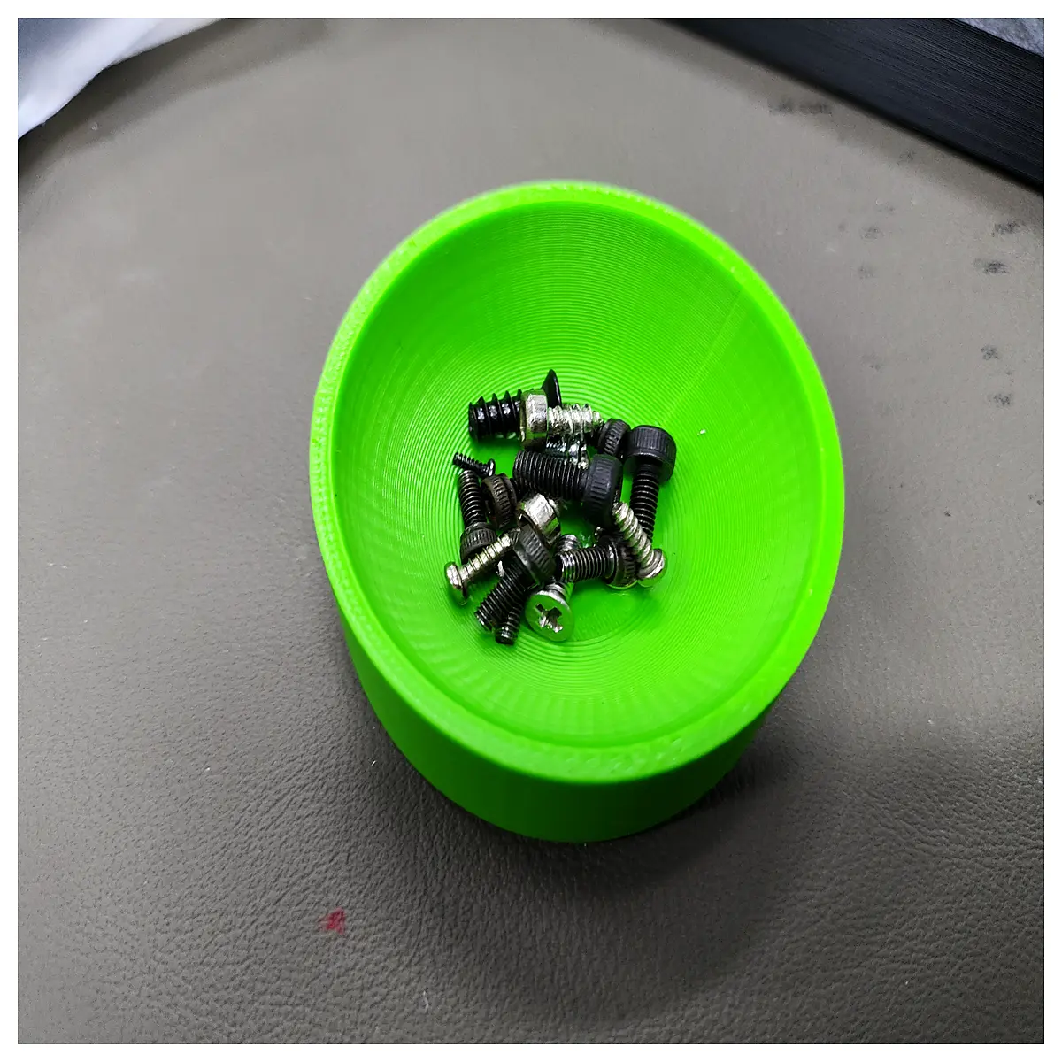 magnetic screw tray for car repair temporary bolt organizer box with compartments small parts storage container for workshop tools