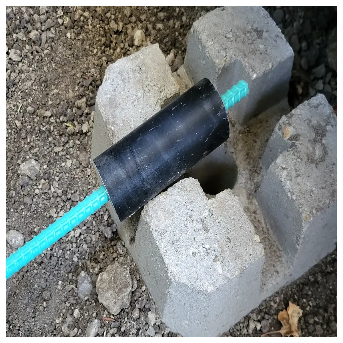 concrete spacer blocks for rebar support masonry column formwork stay