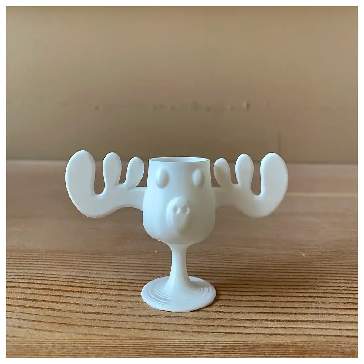 christmas reindeer mug ornament holiday decor coffee cup charm